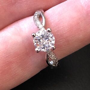 Estate Sterling Silver Diamond Ring Cubic Zirconia